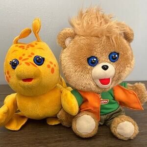 Teddy Ruxpin & Grubby Hug 'N‎ Sing Plush 8"